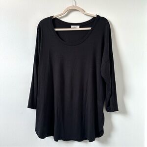 Aritzia Babaton black scoop neck top size XL